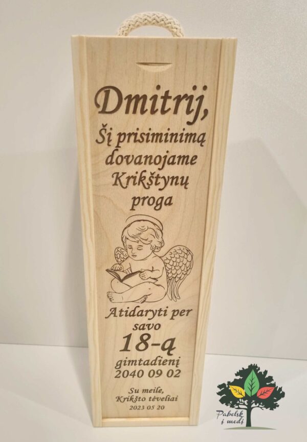 Medinė vyno dėžutė krikštynoms